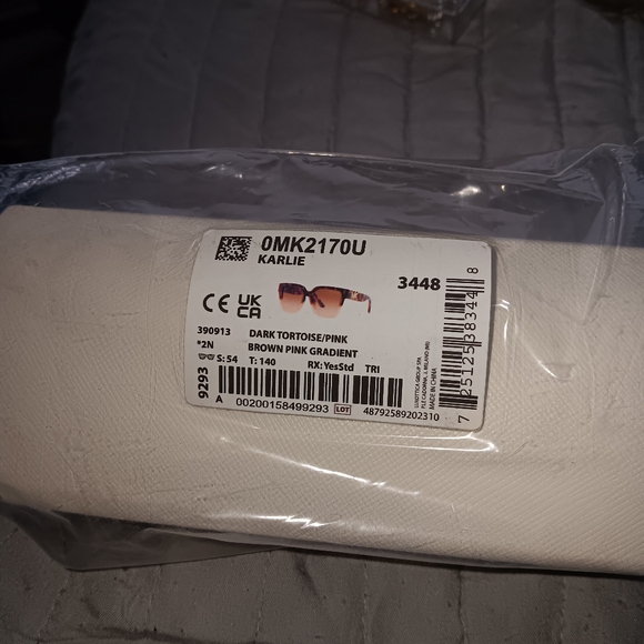 New MK Sunglasses Karlie - Picture 4 of 6